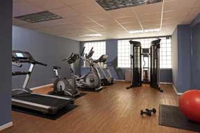 24/7 fitness center